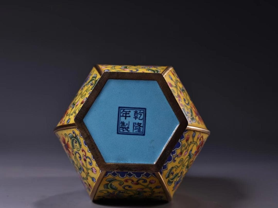 中国古美術・旧藏銅胎鎏金エナメル彩花瓶・珐琅彩・純銅・純手描き・箱付き・文房置物