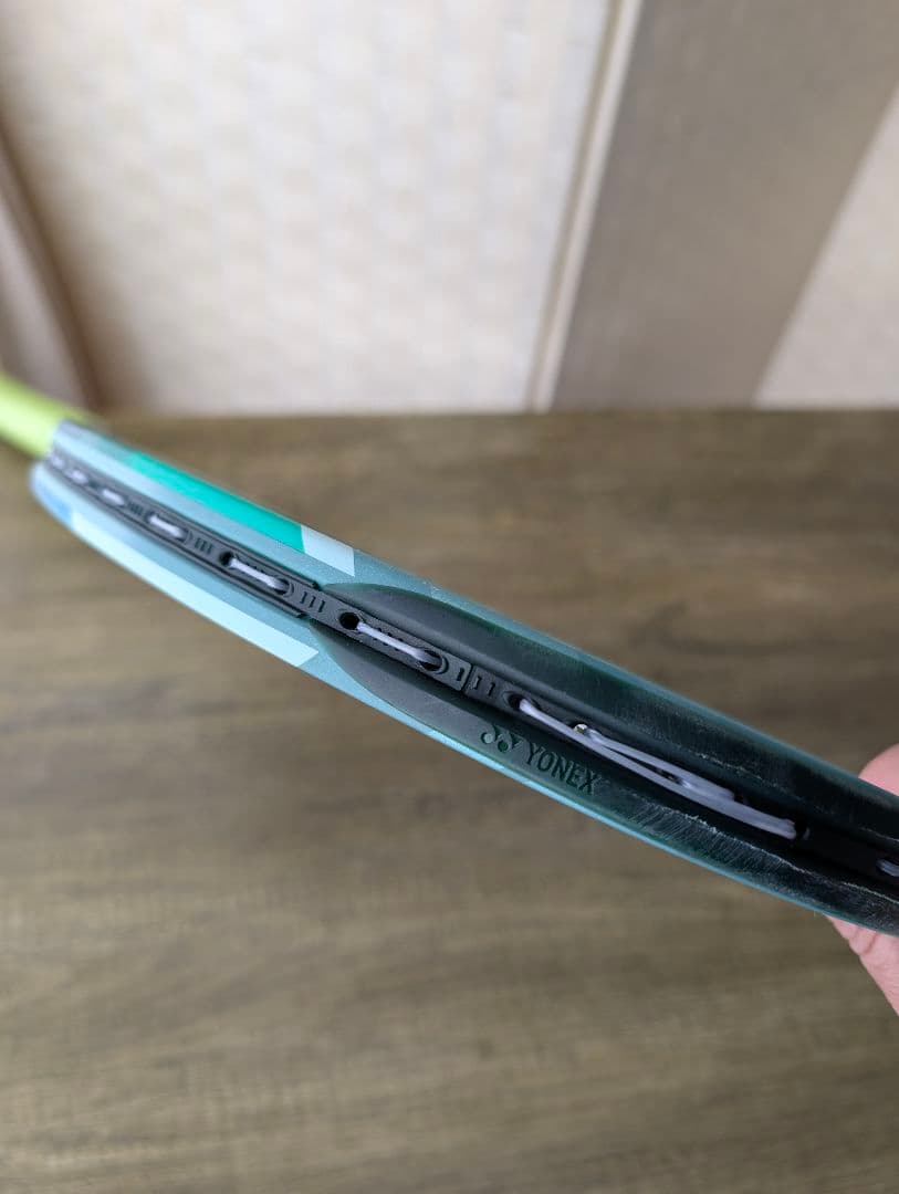 【美品】ヨネックス YONEX テニスラケット パーセプト 100L G2