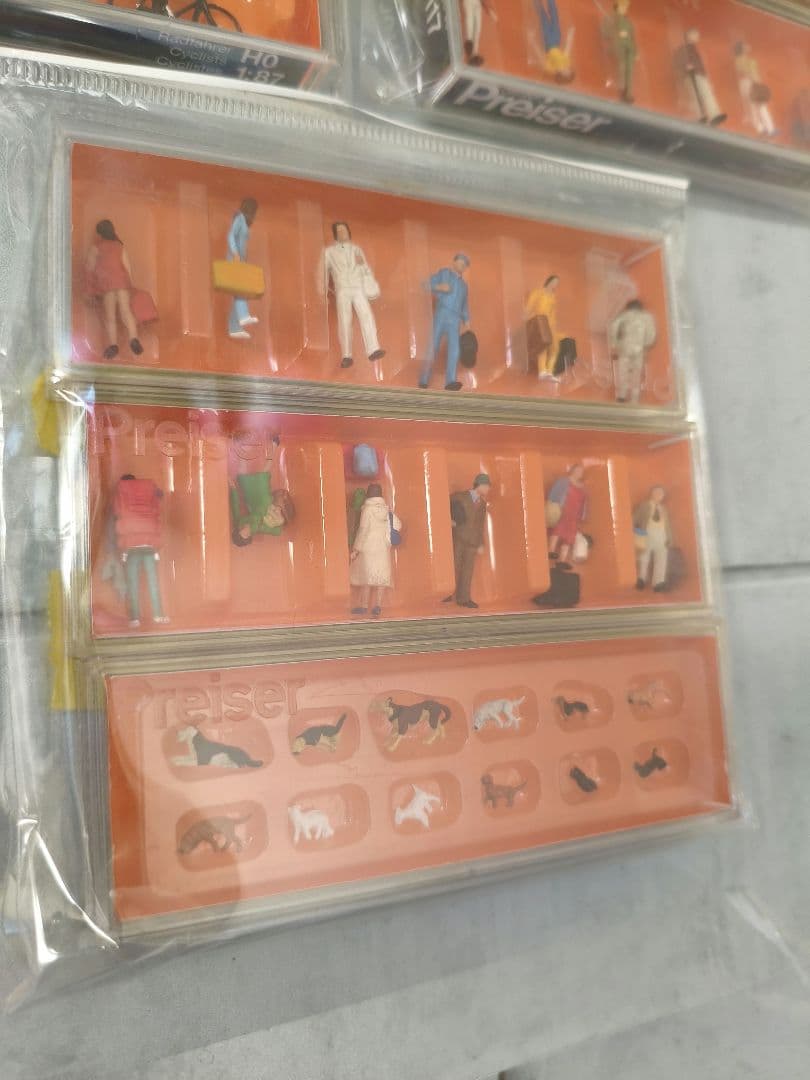 Preiser　プライザー 　1/87 ミニチュア　フィギュア 　ファミリー