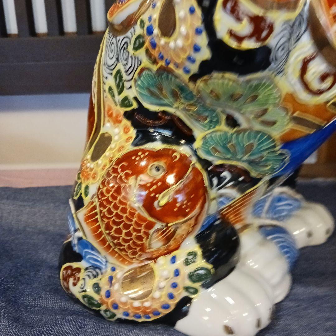 九谷焼　盛絵付け招き猫　高さ２９cm