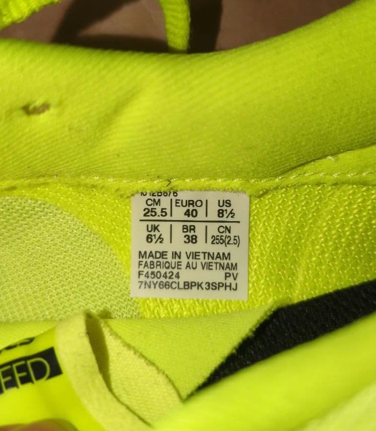 【気まぐれセール！】アシックス　マジックスピード4