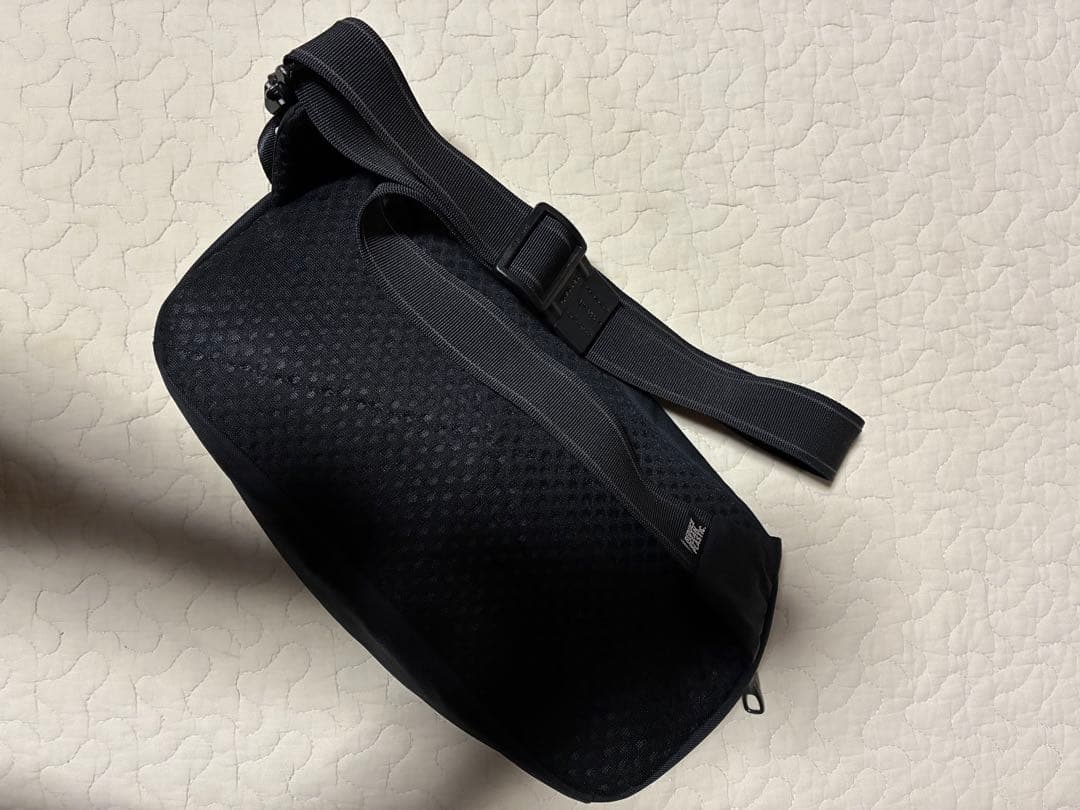 パックセーフ　pacsafe アーバンスリング　Vシリーズ