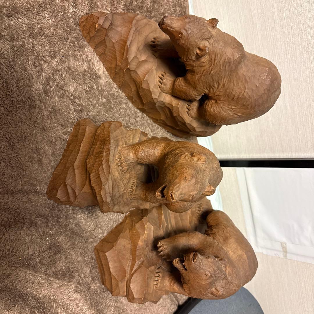 クマの木製彫刻セット