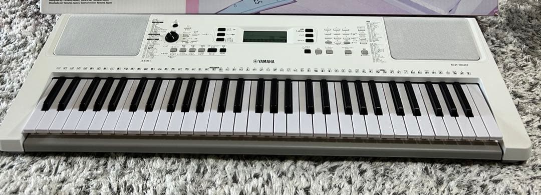 Yamaha EZ-300 デジタルキーボード 譜面台付き