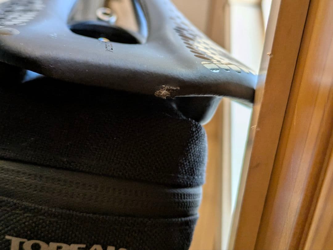 YOELEO サドル カーボン ショートノーズ 超軽量