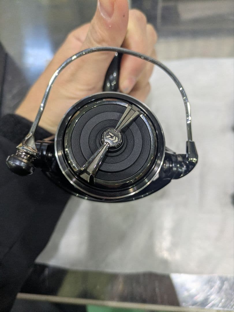 Daiwa ダイワ セルテートsw4000-H 24年モデル スピニングリール