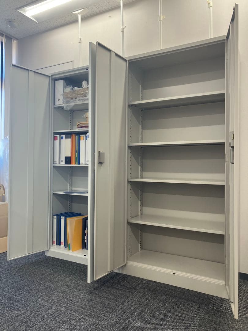 スチールキャビネット(高さ約185cm)※送料込み