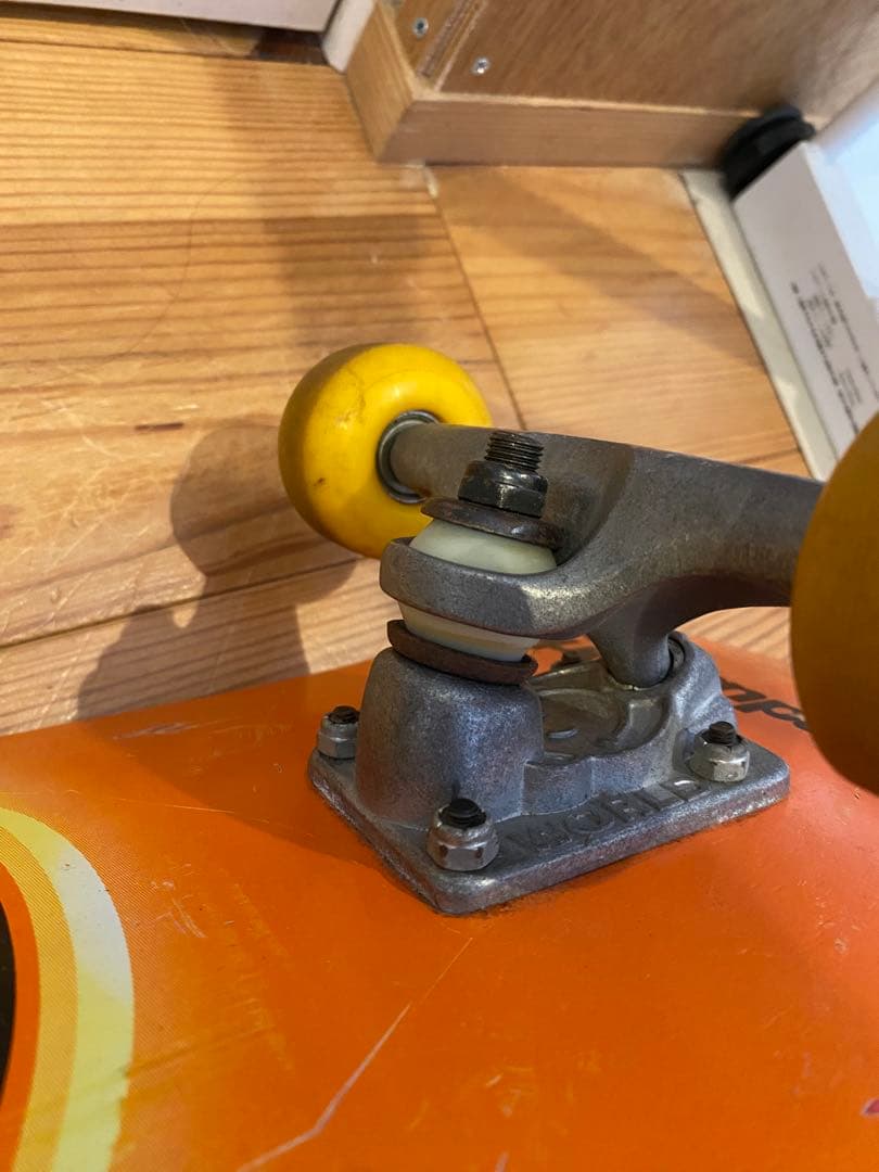 ワールドインダストリーズ スケートボード　キッズ〜ジュニア