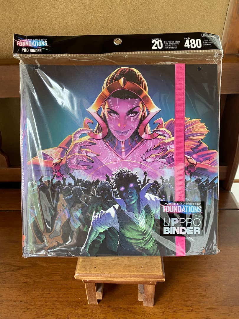 MTG：ファウンデーションズ　12ポケットバインダー　Ultra•PRO