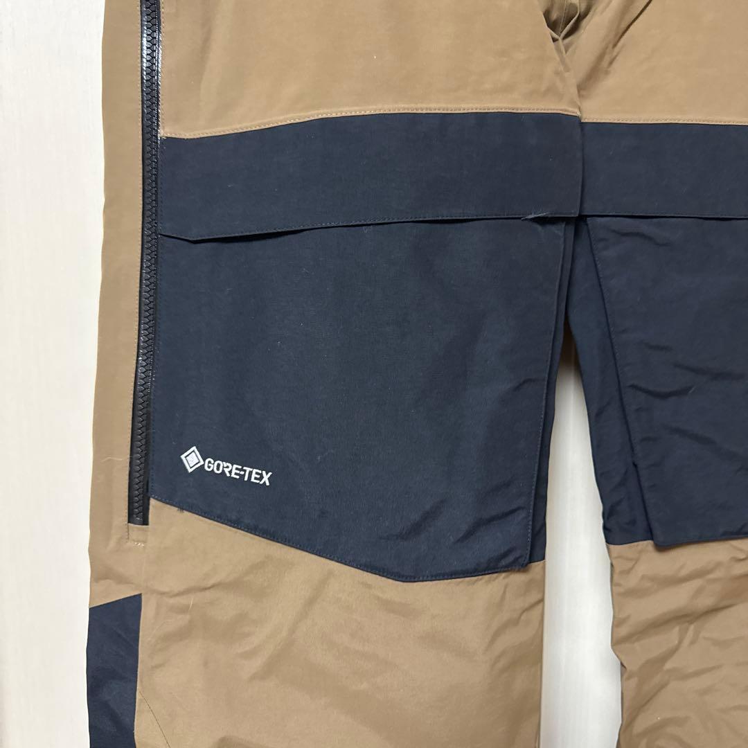 24時間限定お値下げ新品未使用　Haglöfs GORE-TEX パンツ