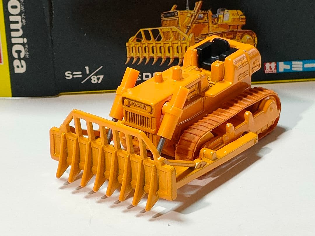 黒箱トミカ 70　小松レーキドーザ　美品　日本製　デッドストック