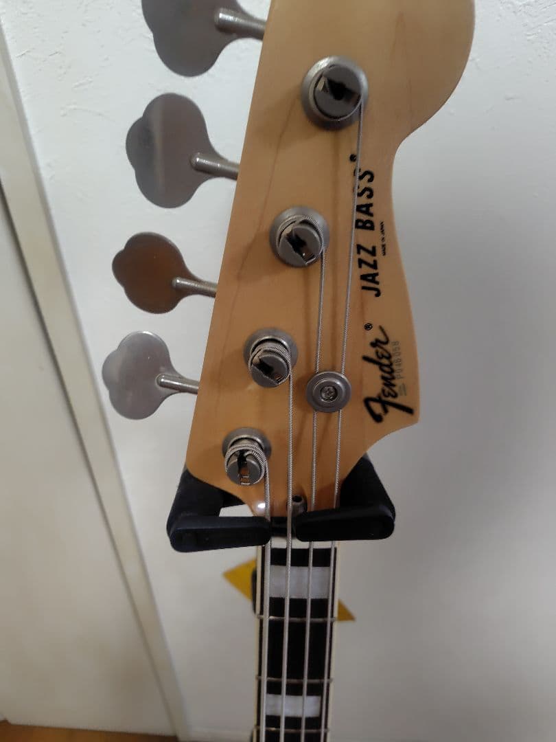 ベース Fender Jazz Bass japan