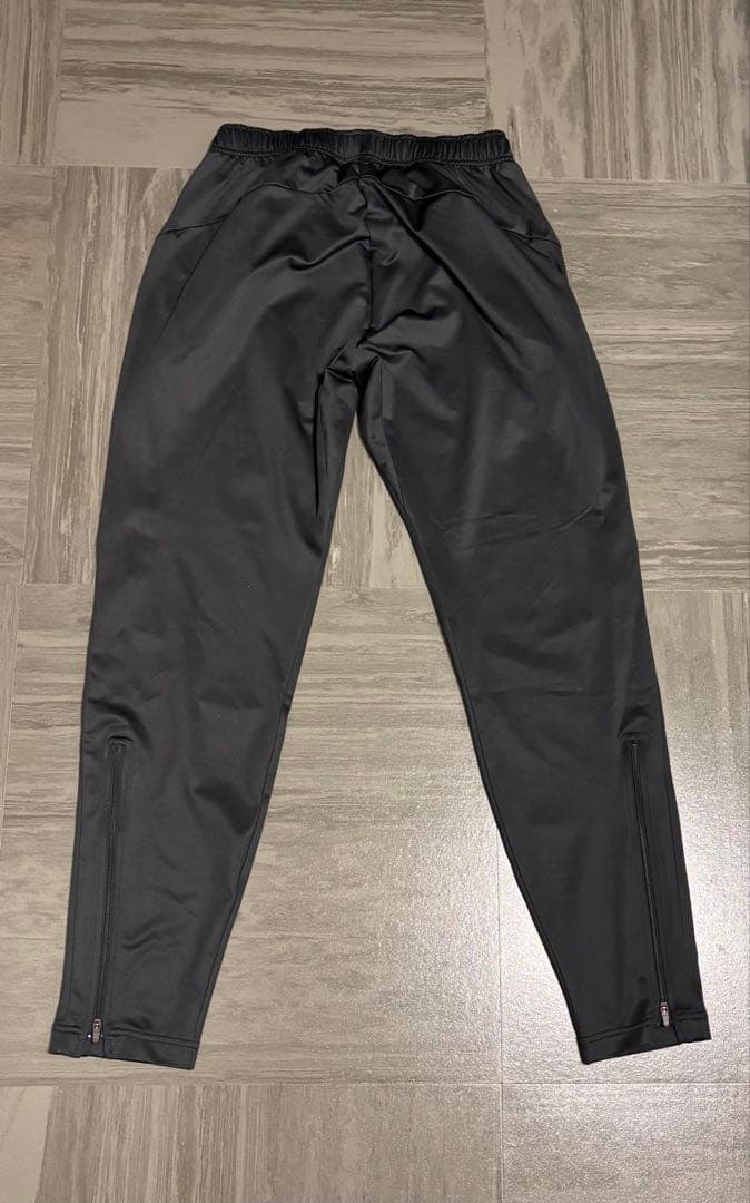 Mizuno ブラックジャージ パンツ付き