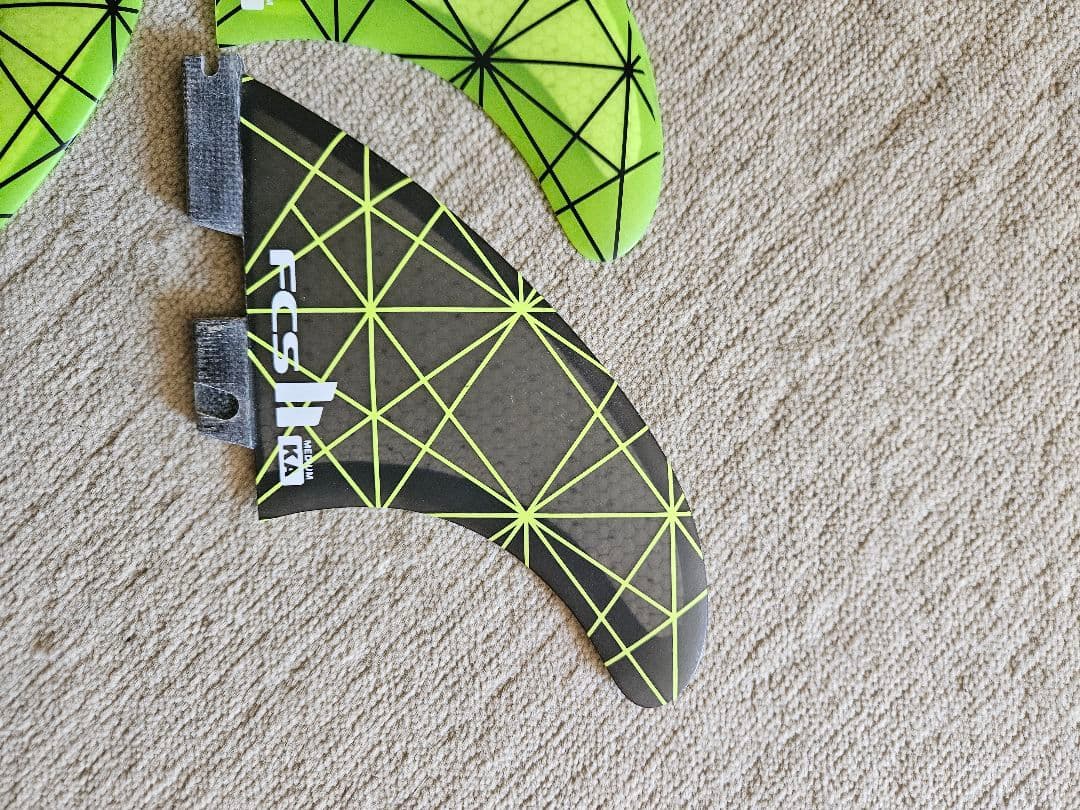 【美品】FCS2　フィン　KA（KOLOHE ANDINO）モデル　サイズ M