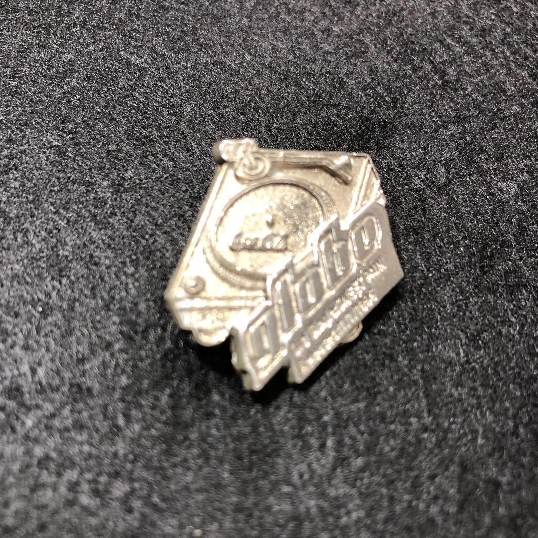 Coca-Cola　×　globe　ピンバッチ8種　9個セット　（655）