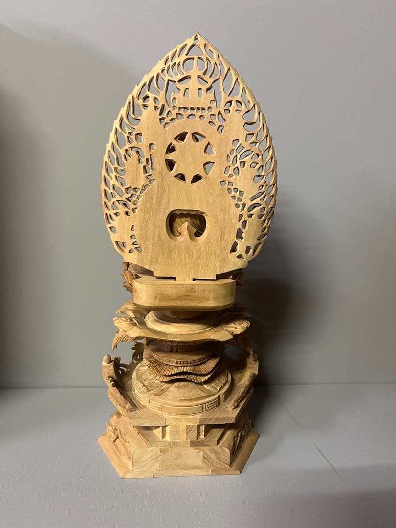 田中野夫　総白檀仏像座阿弥陀六角台座ケマン付天人光背金泥書ケース付き　28