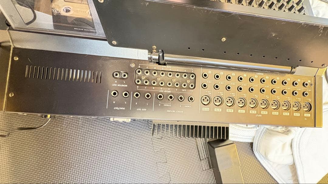 配信機器・PA機器・レコーディング機器 TASCAM MIDI STUDIO 688