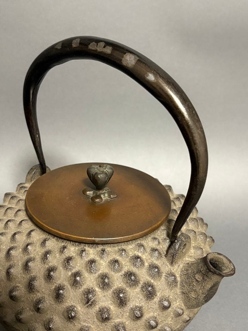 祥雲堂　鬼あられ鉄瓶