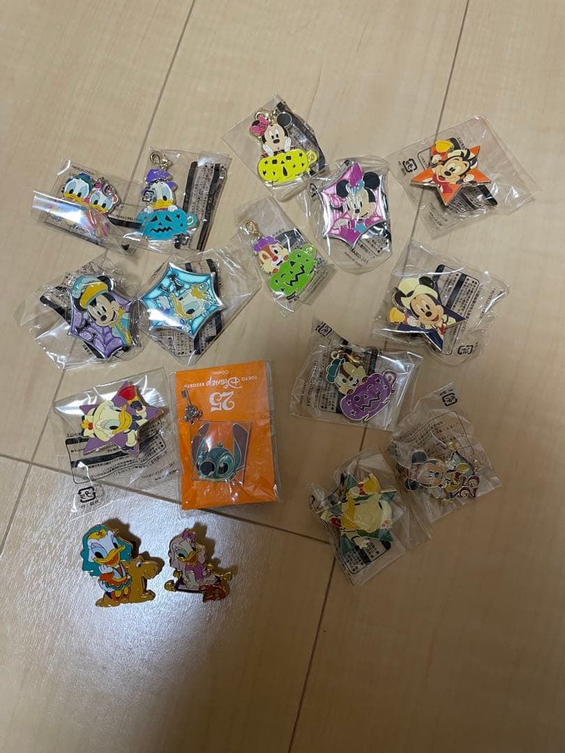 ディズニー　ピンバッジ　56個　アブーズバザール　ジャングルカーニバル　限定