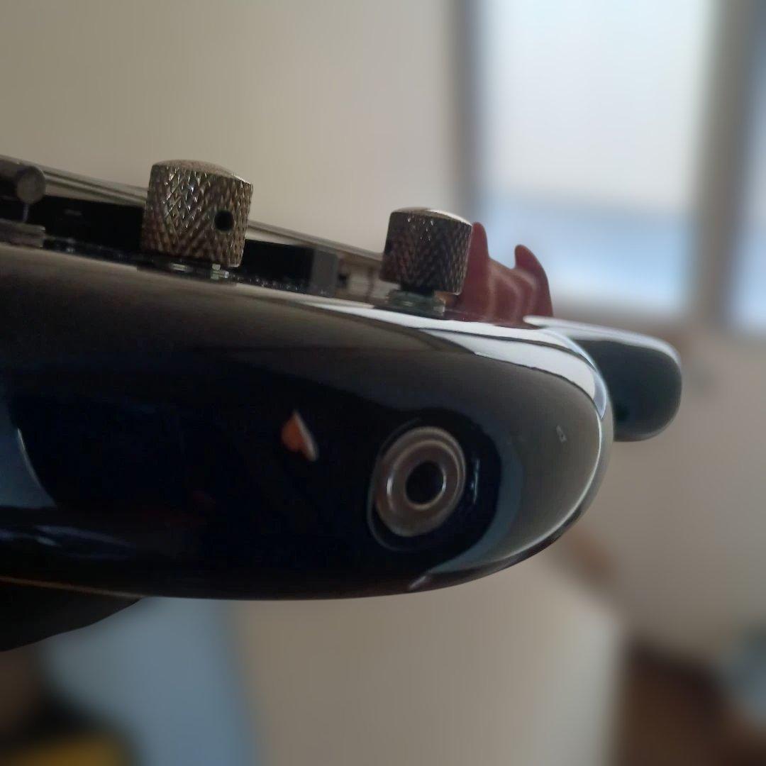 フェルナンデス　エレキベース 　ブラック 虎杢ネック