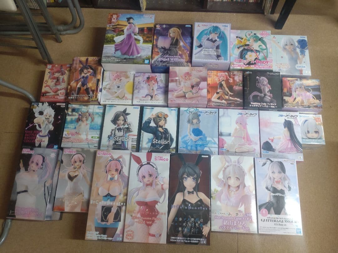 最新　含む　美少女　フィギュア　28点　ブルーアーカイブ　ガールズバンドクライ