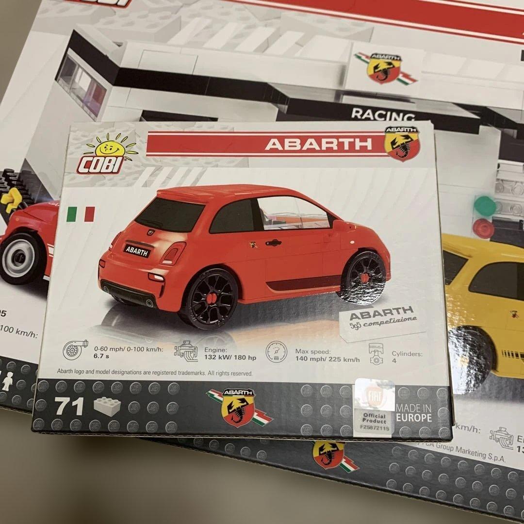 COBI製 アバルト レーシングガレージ 1/35スケール 子供用玩具 未開封