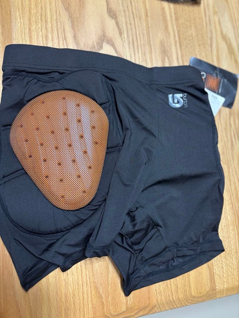 BURTON パッド付きインナー　ショートパンツ