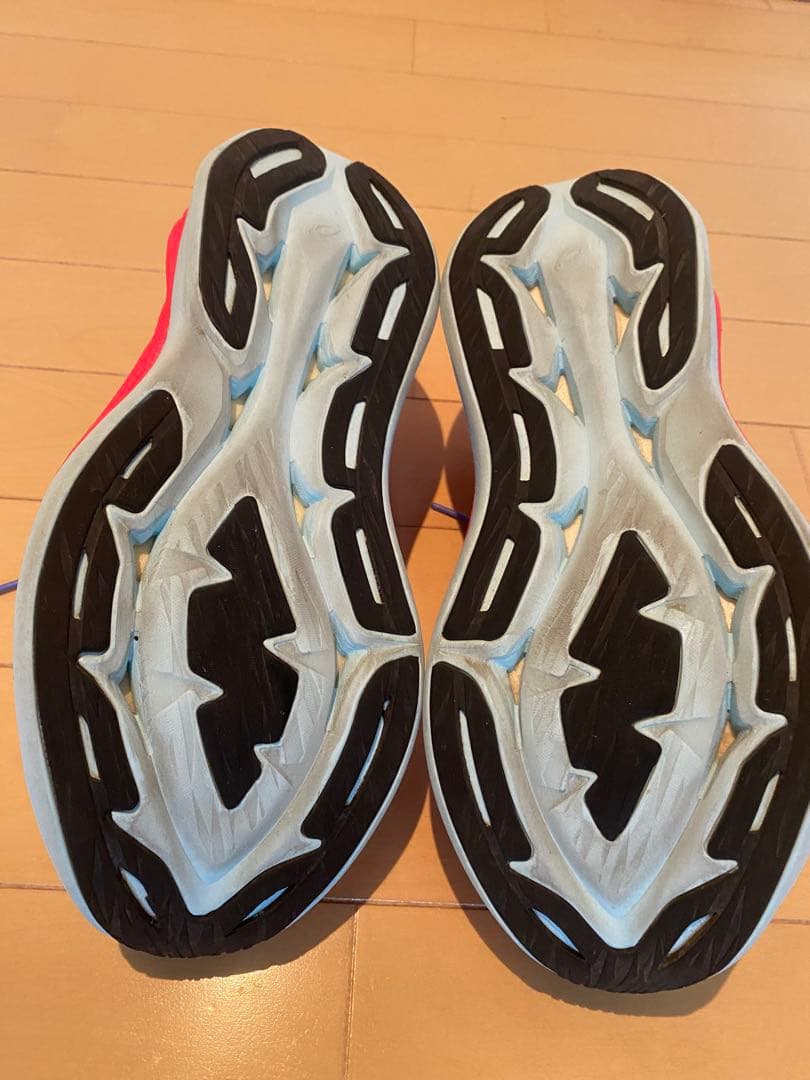 アシックス スーパーブラスト マラソン ランニング ジョギング シューズ25.5