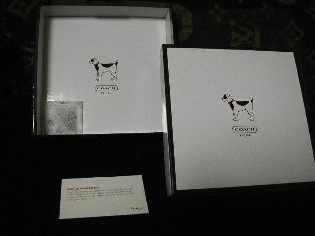 COACH 大型犬用 リード ピンク　シグネチャー 箱入り　本革　コーチ