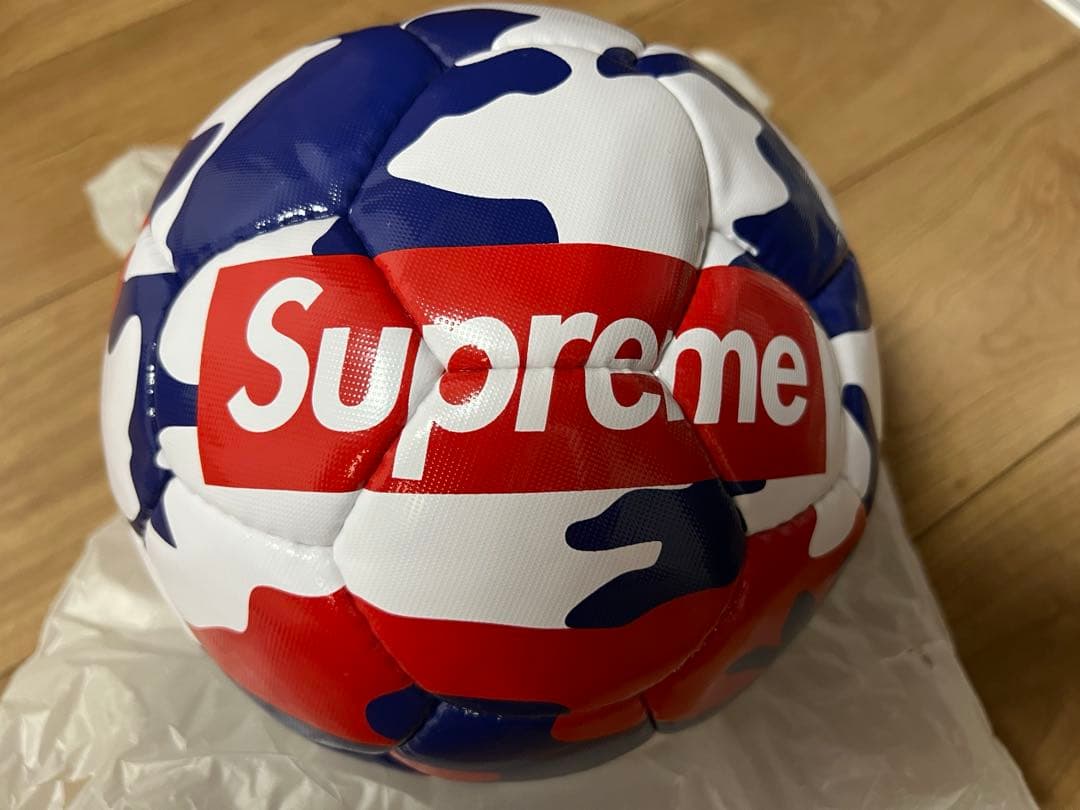 Supreme Umbro Soccer Ball レッドカモ
