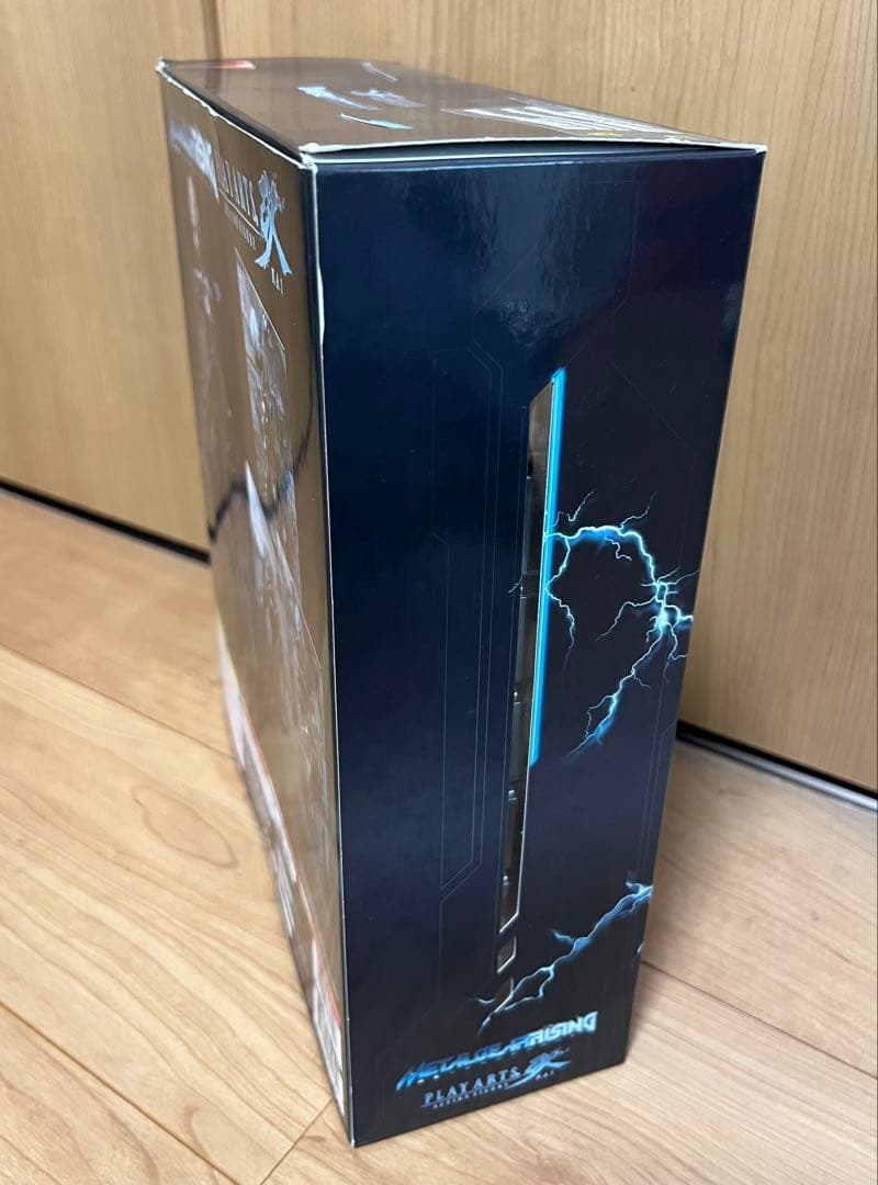 LGEAR RISING REVENGEANCE 雷電 フィギュア