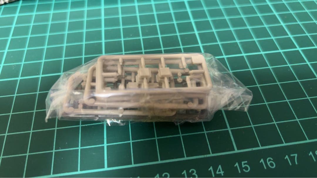 グリーンマックス京急新1000形ステンレス車(SRアンテナ付き・台座無し)