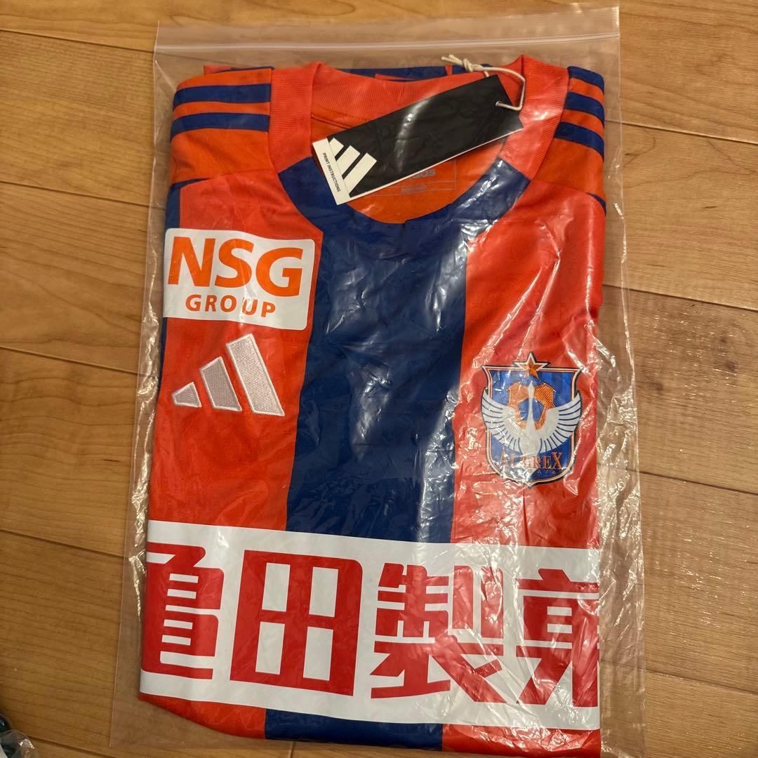 アルビレックス新潟　1stユニ　新品　ネーム&ナンバー無し