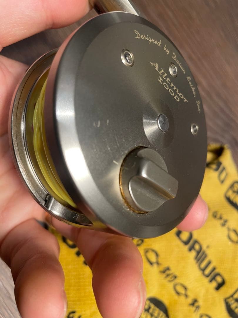 コーヒーみるみる　Daiwa Alltmor 100D 収納袋付き