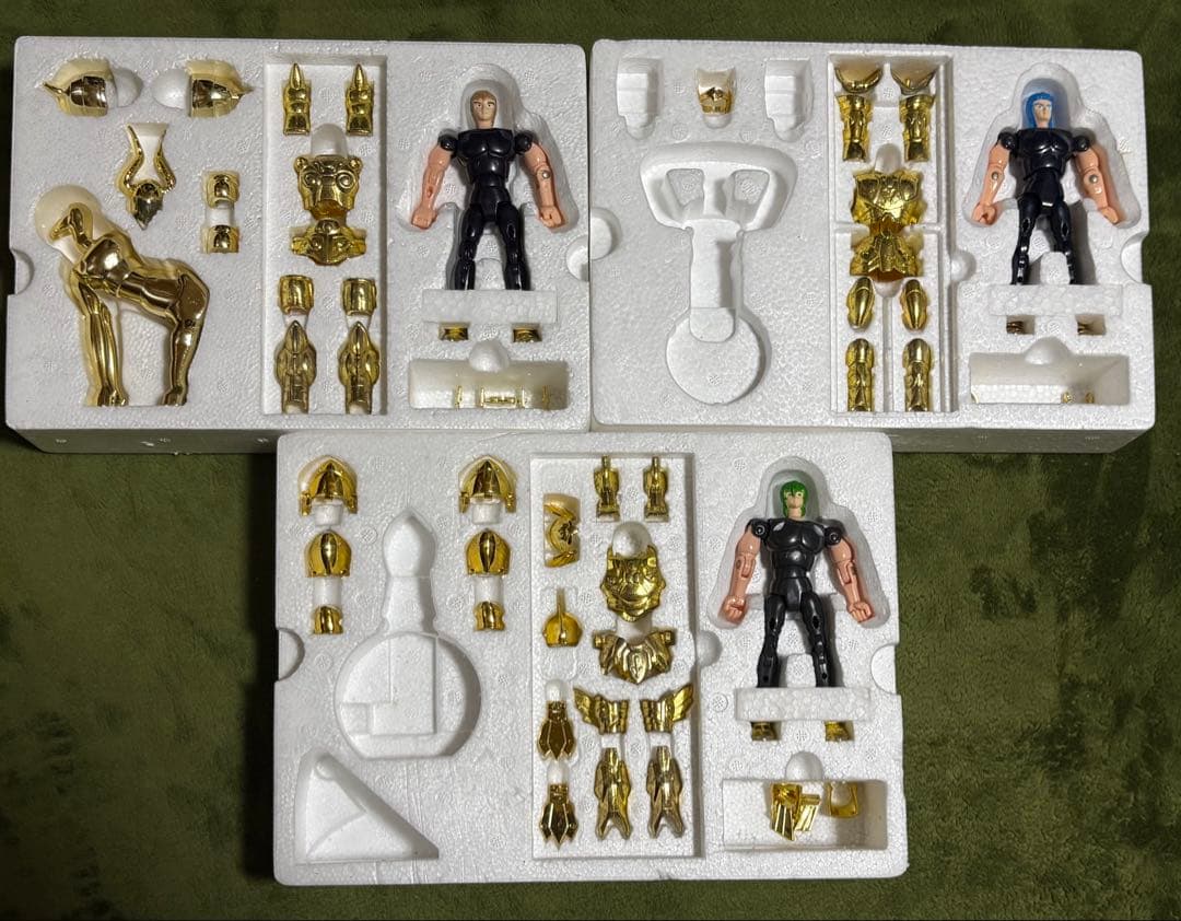 聖闘士聖衣大系　当時物　黄金聖闘士12種18個 【開封使用品欠品有り】おまけ付き