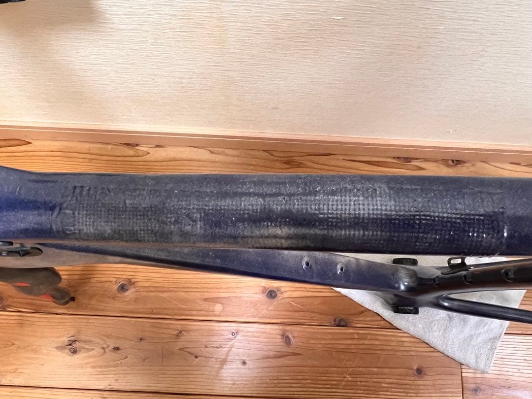 A*R様 ピナレロ ドグマ似 中華フレーム 補修済み お値下げ可能 コンポ抜き