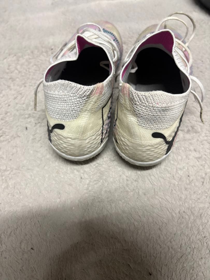 Puma サッカーシューズ ハイカット ホワイト/マルチカラー