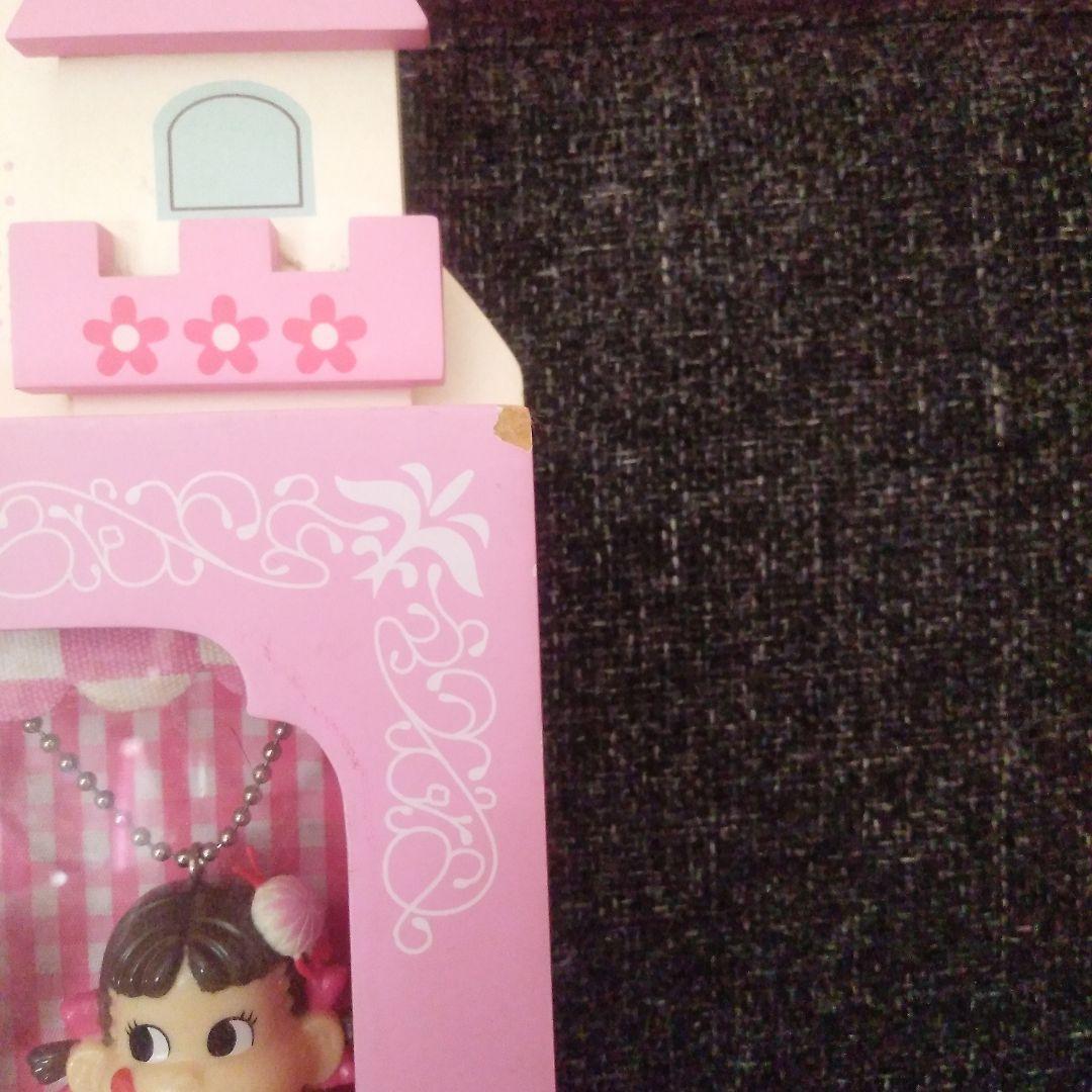 ペコちゃん不二家人形セット:ドールケース、コレクション、ウエディング、うさぎ、