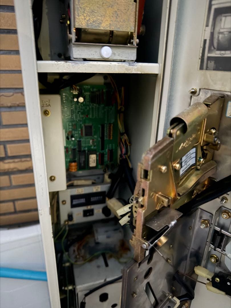 ジャンク　カード販売機　SEGA 引き取り限定