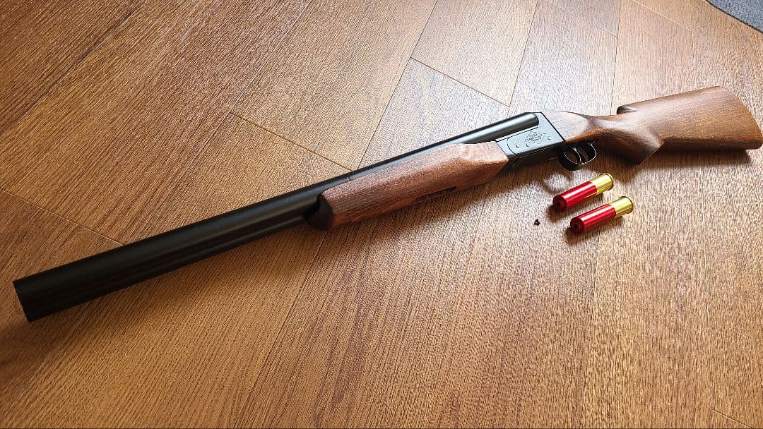 ジャンク 華山マッドマックスダブルバレルショットガンシェル２個付きエアガン18禁