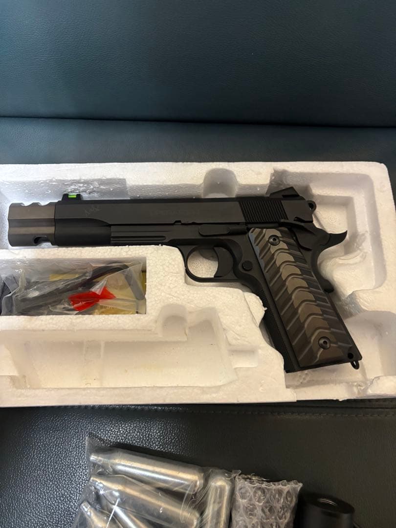 の*び様 Carbon8のNITESHIFT CO2 カーボネイト 限定モデルで