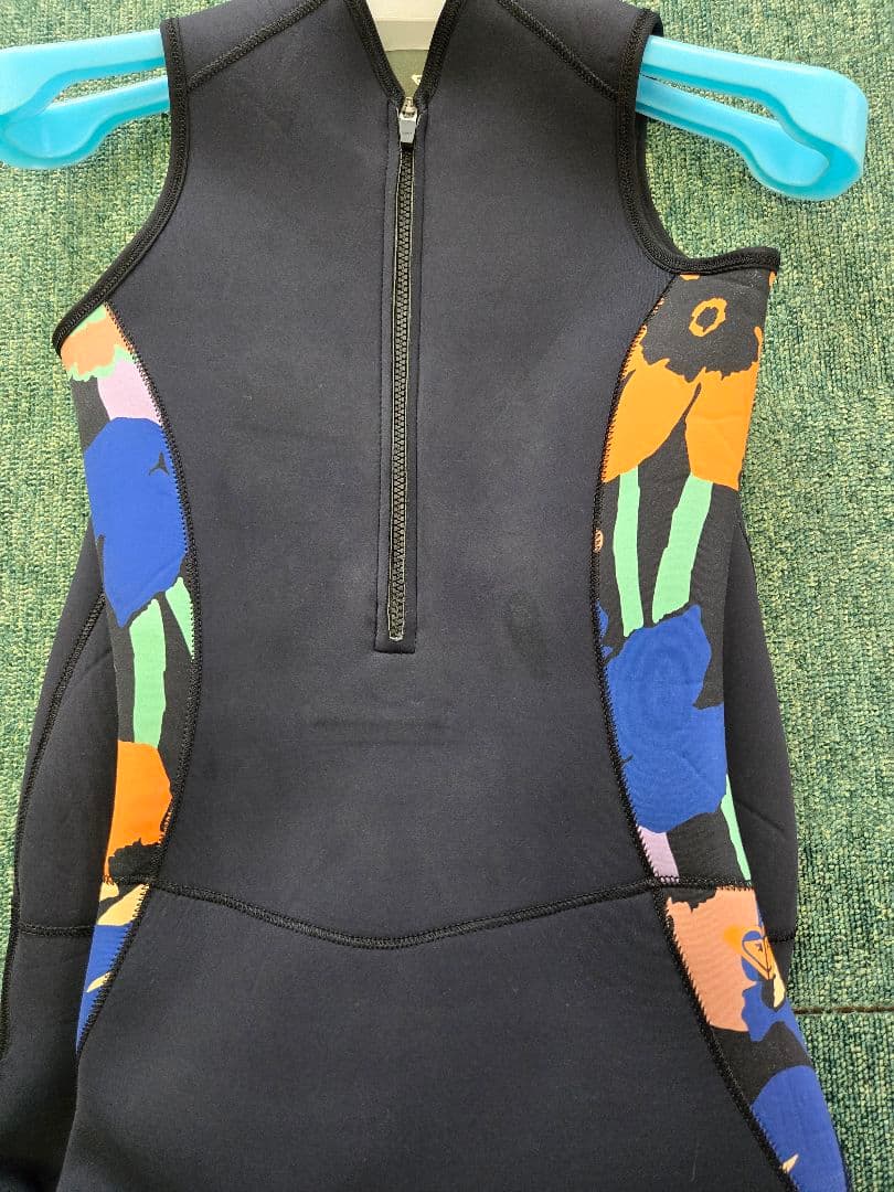 ROXY ロキシー 花柄 ロングジョンウェットスーツ