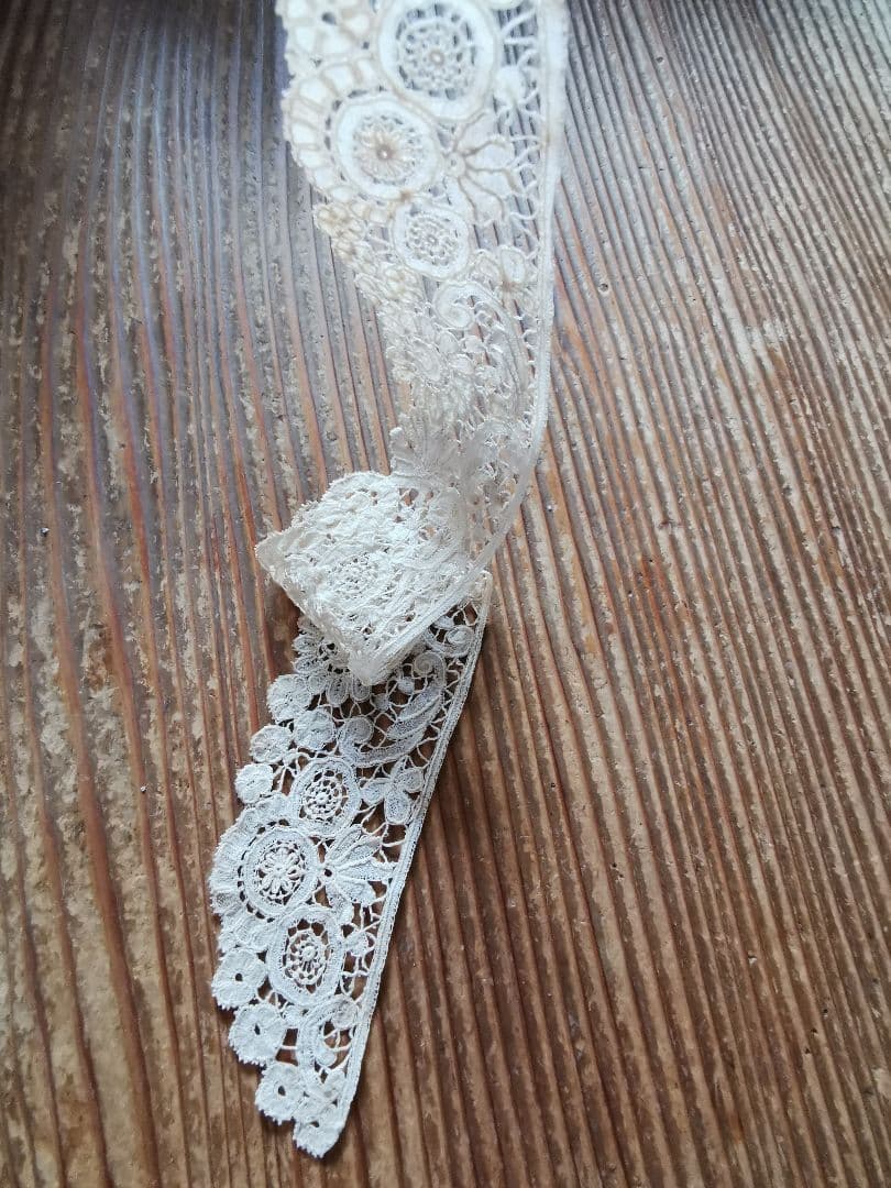 アンティーク ポワンドローズ ロゼッタ ボビン＆ニードルワークレース 付け襟