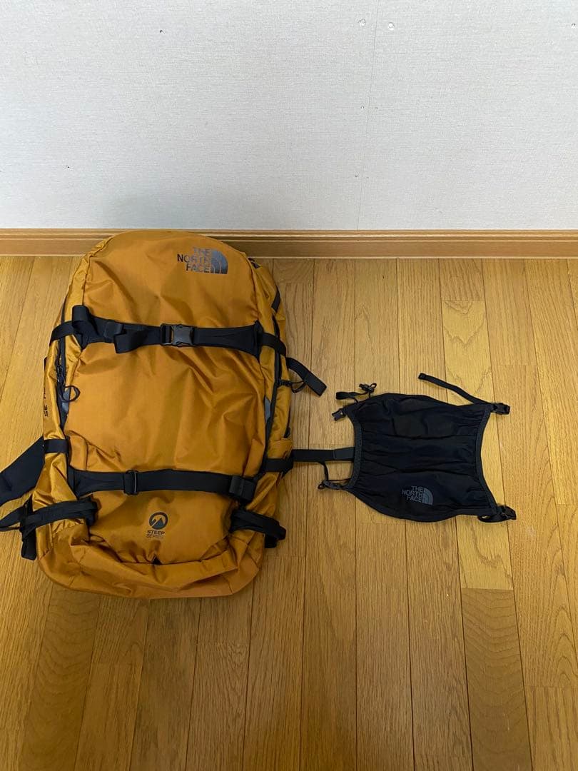 20 THE NORTH FACE CUCATCH 35 バックパック