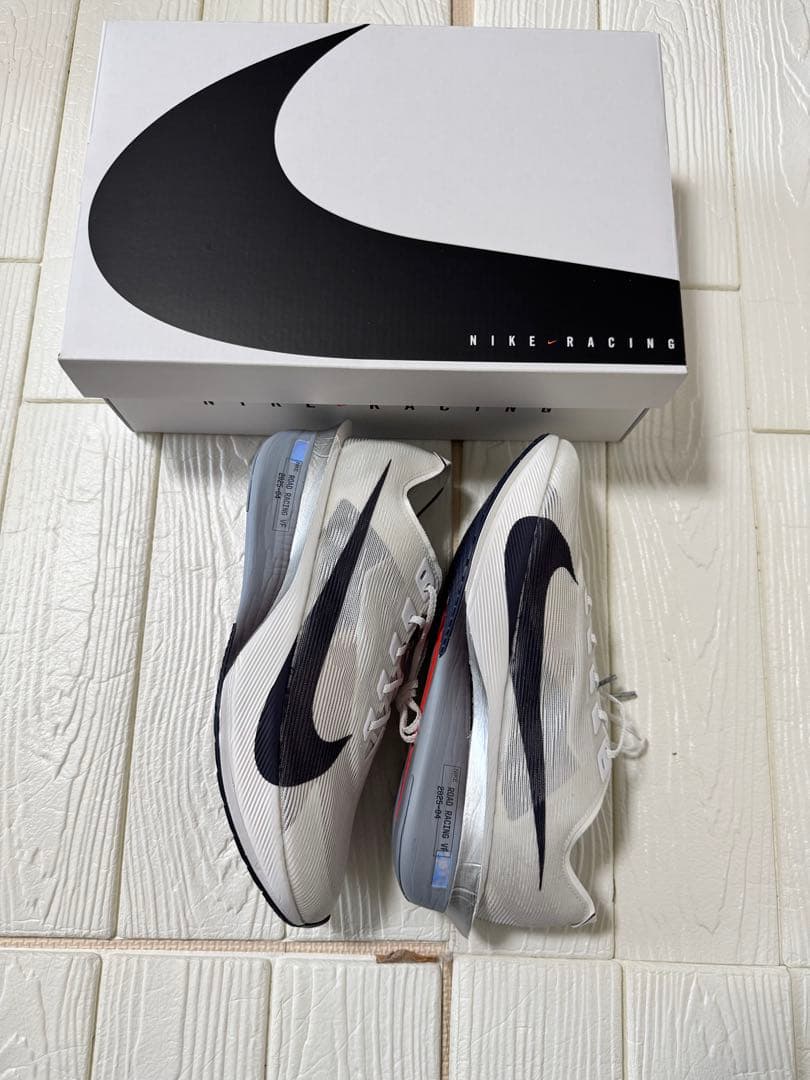 新品 ナイキ ズームX ヴェイパーフライ ネクスト% 4 PRM 27cm