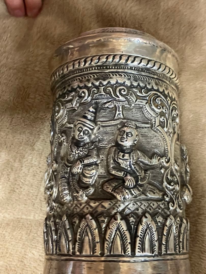 銀製 アンティーク小物入れミャンマー産カレンシルバー