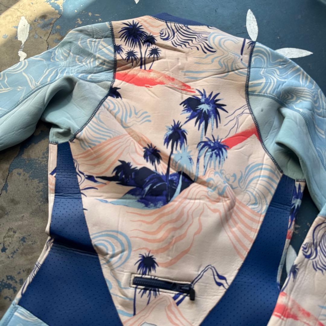 ROXY ロキシーロングスリーブスプリングウェットスーツ　USED