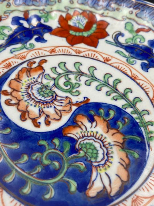 古伊万里　大明永楽　色絵　輪花　七寸皿　陰陽　蓮花