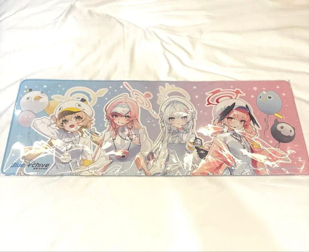 【海外限定】ブルアカ　ブルーアーカイブ　momopark デスクマット