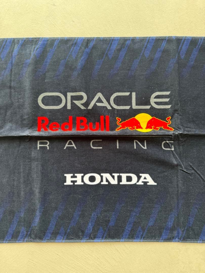 オラクル レッドブルレーシング 日本限定 プリントビッグタオル 2023 h19
